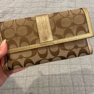 Coach wallet
